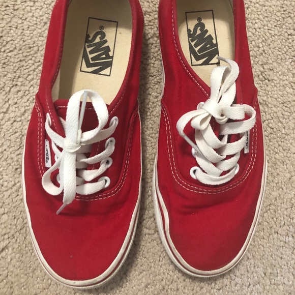 Red vans - Picture 1 of 4